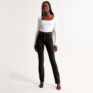 Abercrombie & Fitch Ultra High Rise 90s Slim Straight Jean
